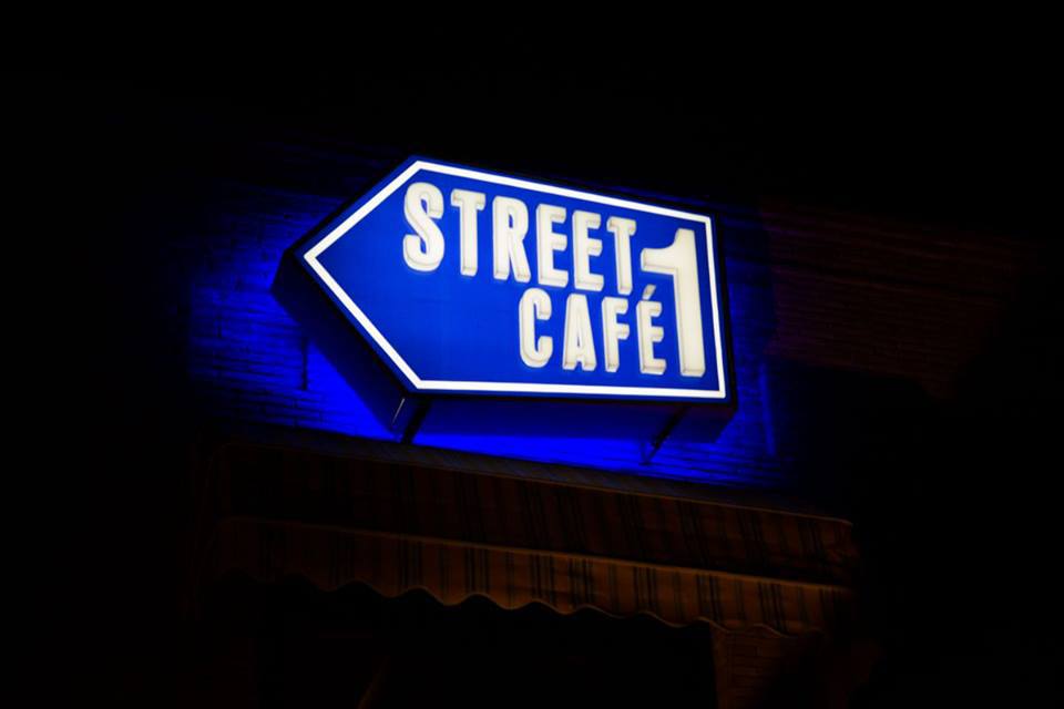 Street 1 Cafe